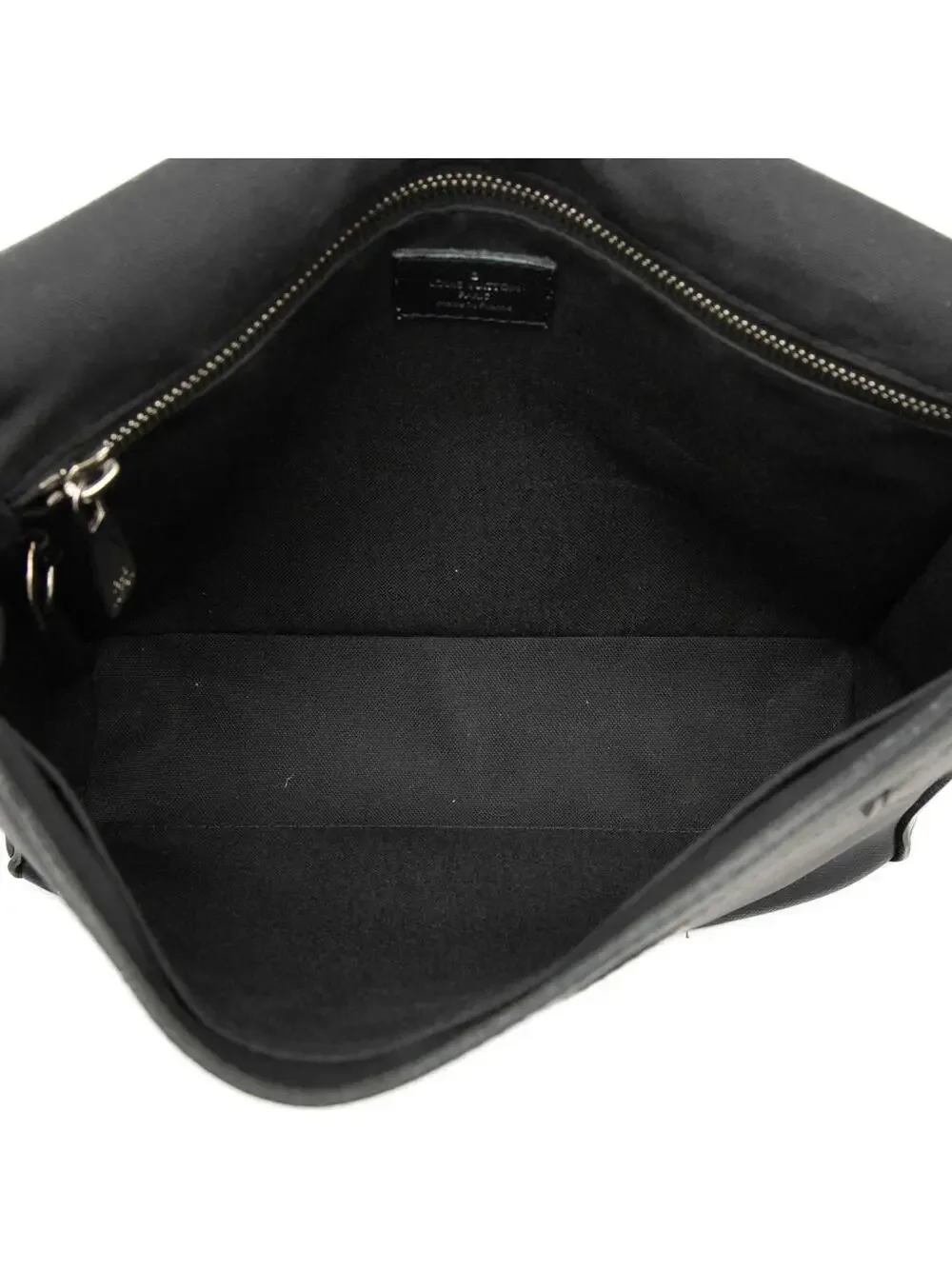 Louis Vuitton Taiga Roman Pm Pre-Loved #308087L69B